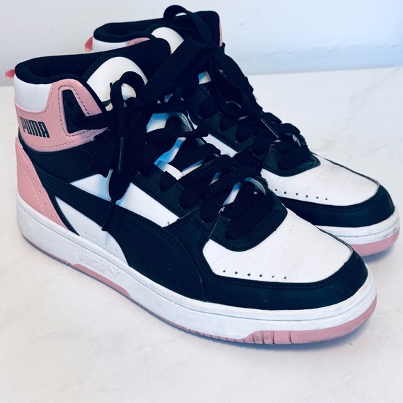 PUMA Rebound Joy Women's Mid Top Sneakers - Picture 13 of 16